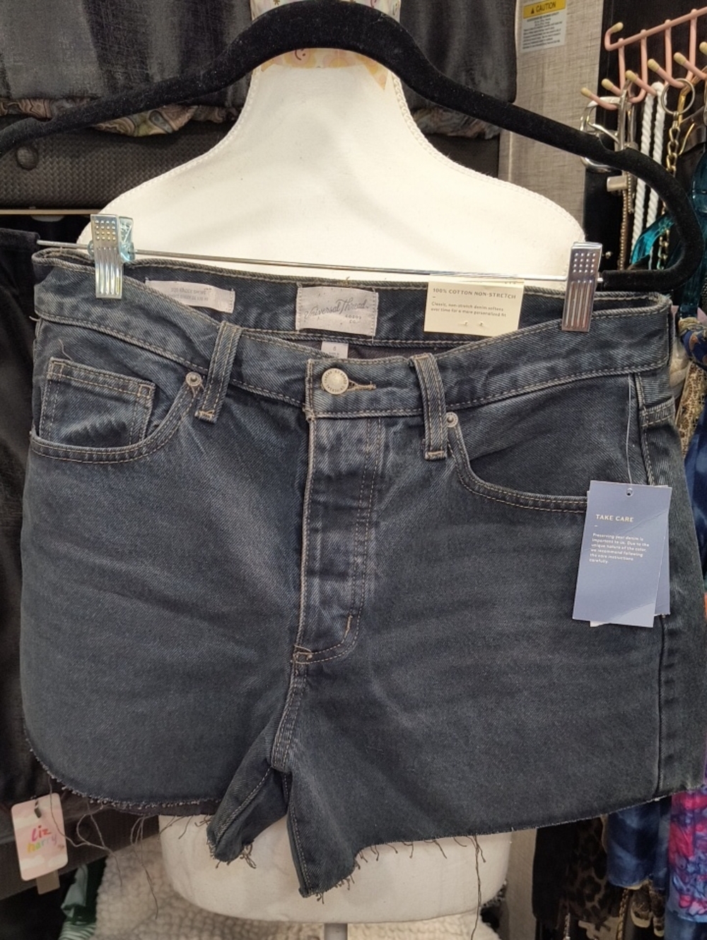Universal Thread Women's Dark Gray Denim Jeans Shorts, 6, NWT